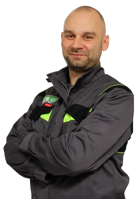 Работник автосервиса
